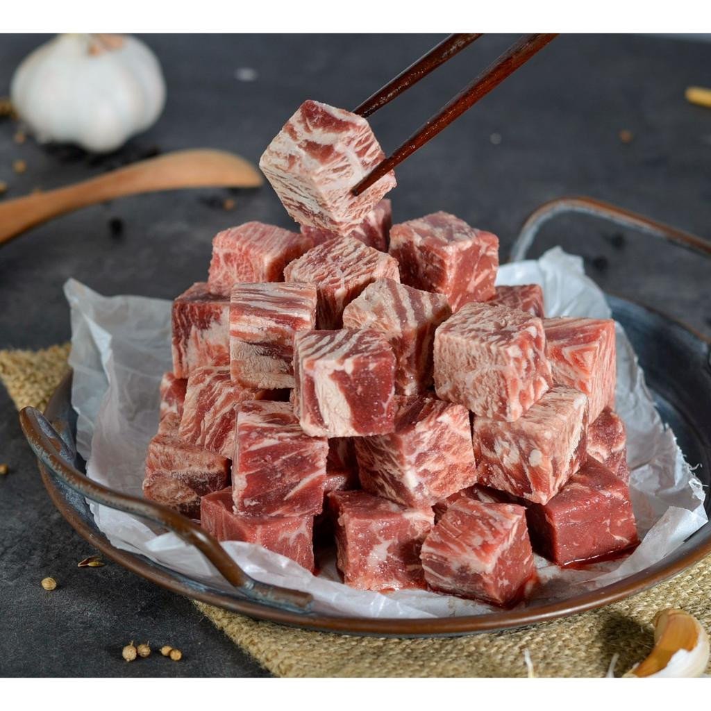 FROZEN VACA MEAT   CLEANED AND CUT  1100G+-